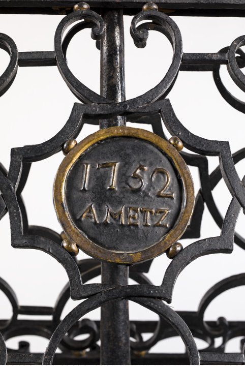 Metz, Lutrin à double pupitre, 1752, Fer forgé et doré