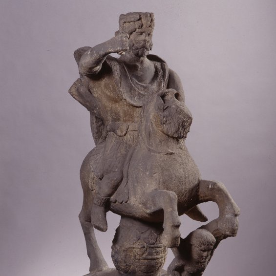 Cavalier à l’Anguipède, calcaire, ronde-bosse, époque gallo-romaine