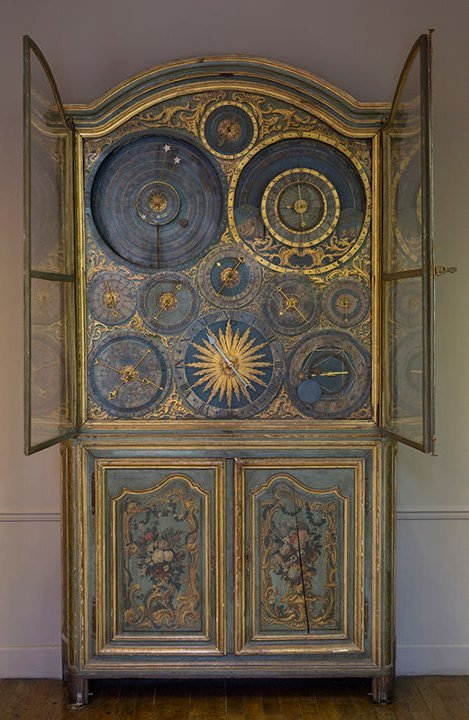 Bernard Joyeux, Horloge astronomique, bois et fer forgé peints, fer, laiton, cuivre et verre, milieu du XVIIIe siècle