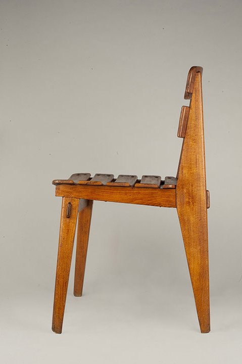 Jean Prouvé, Établissements Vauconsant, Chaise tout bois, variante à lattes, hêtre, métal, 1945 © Adagp, 2015